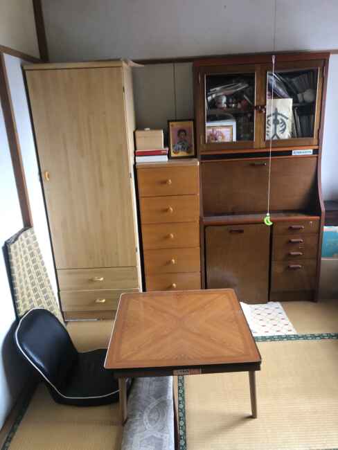 福岡実家片付け、福岡遺品整理、福岡空き家片付け、福岡ごみ屋敷片付け、冷蔵庫買取り、家具買取り、引越しゴミ回収